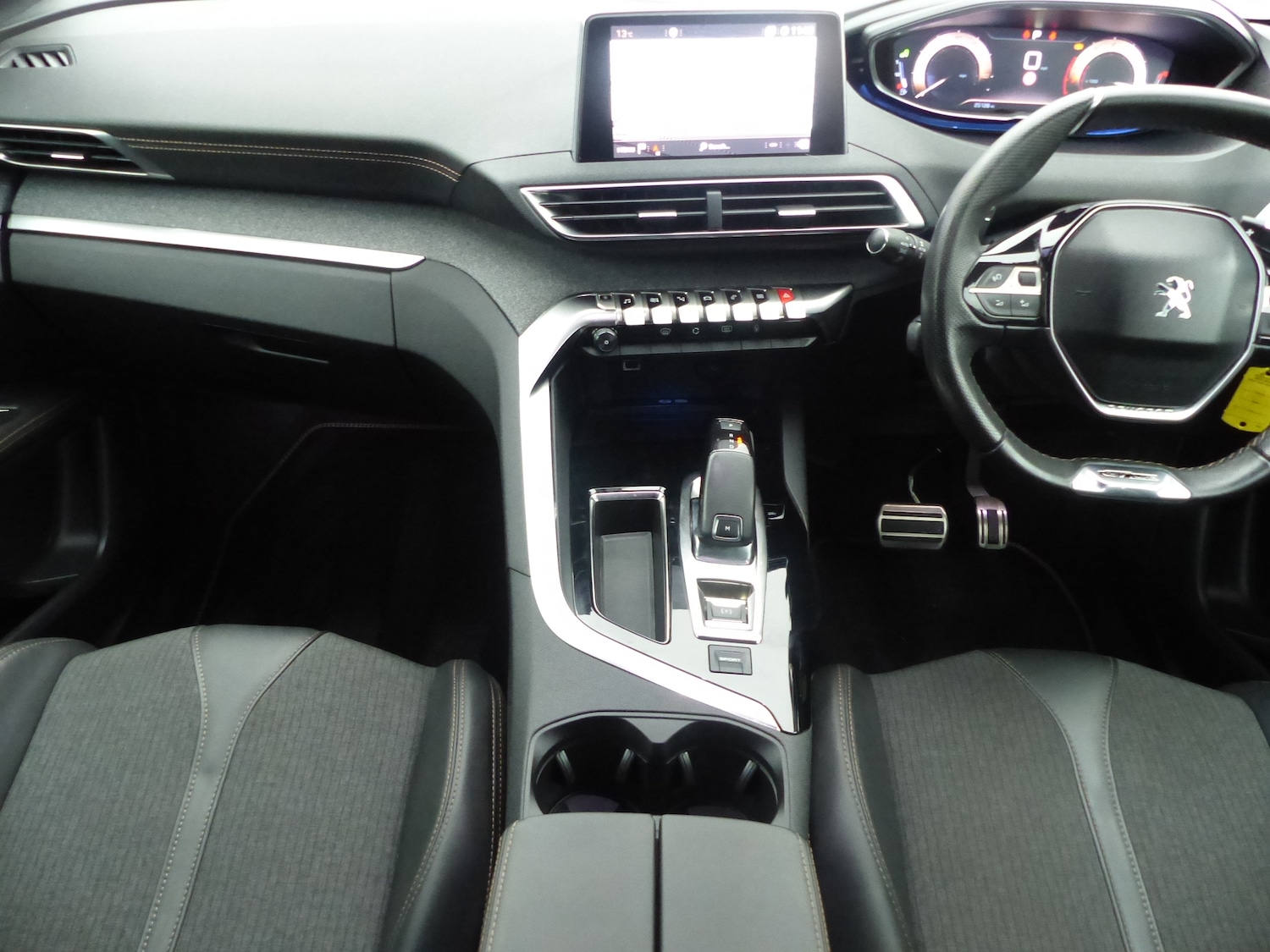 Used Peugeot 3008 2017 for sale - 76535188: Photo 10