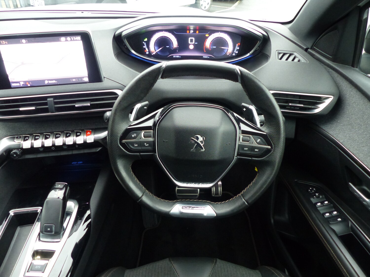 Used Peugeot 3008 2017 for sale - 76535188: Photo 11