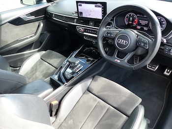 Used Audi A4 2020 for sale - 75422002: Photo