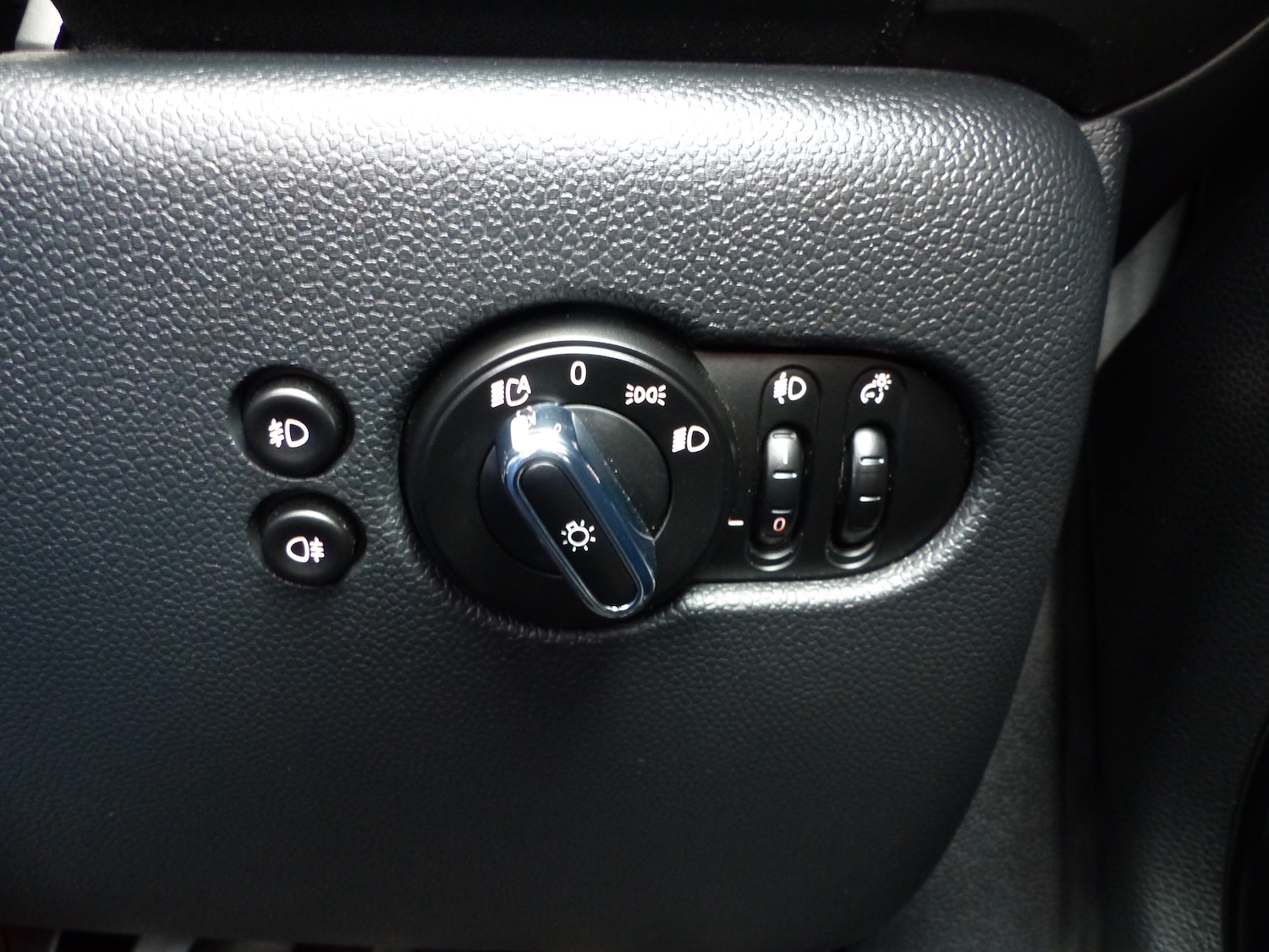 Used MINI Convertible 2020 for sale - 76077424: Photo 20
