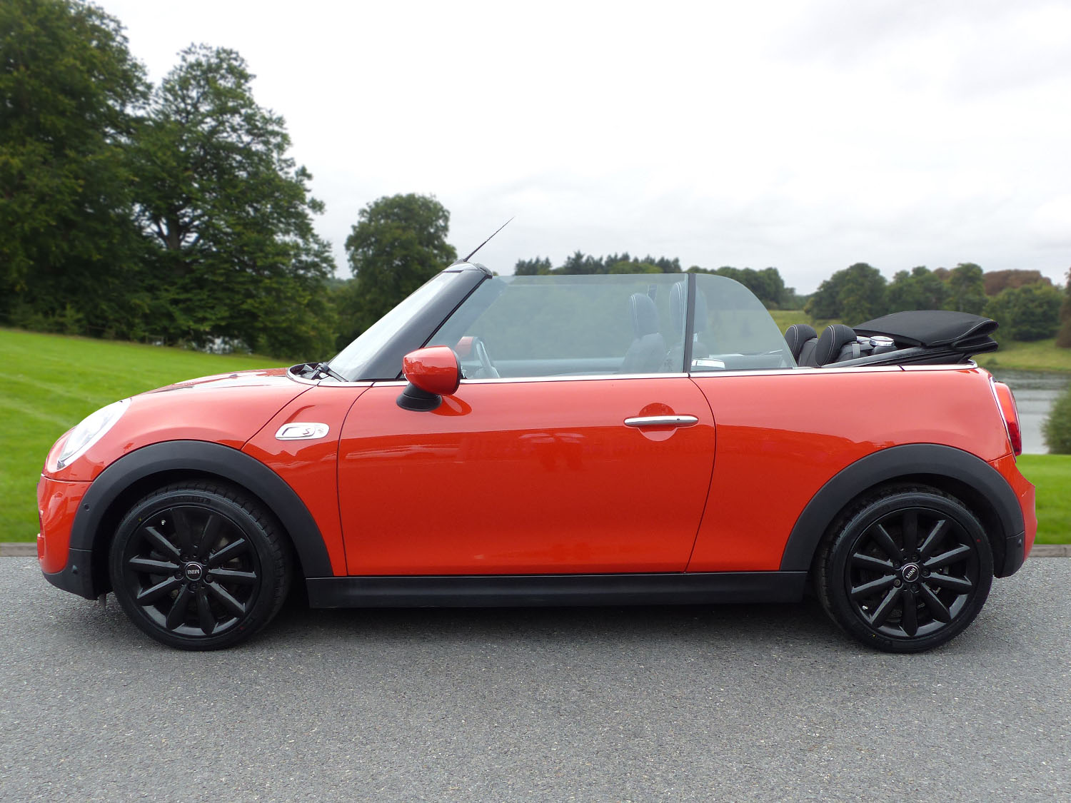 Used MINI Convertible 2020 for sale - 76077424: Photo 4