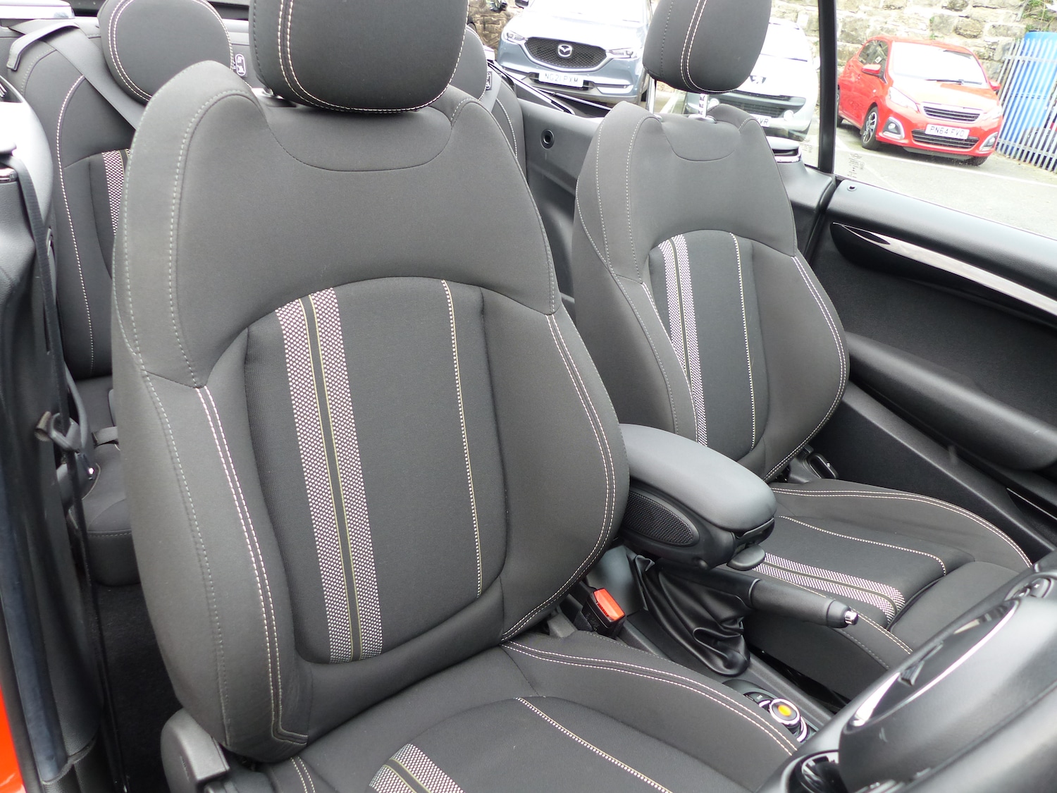 Used MINI Convertible 2020 for sale - 76077424: Photo 6