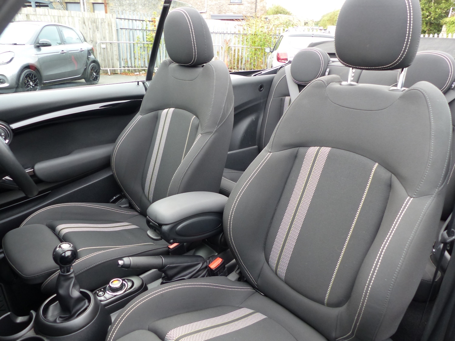 Used MINI Convertible 2020 for sale - 76077424: Photo 7
