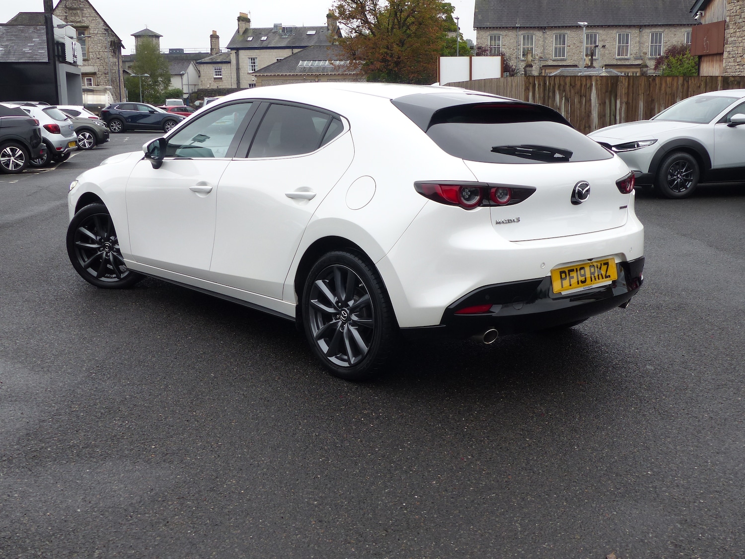 Used Mazda Mazda3 2019 for sale - 76069797: Photo 2