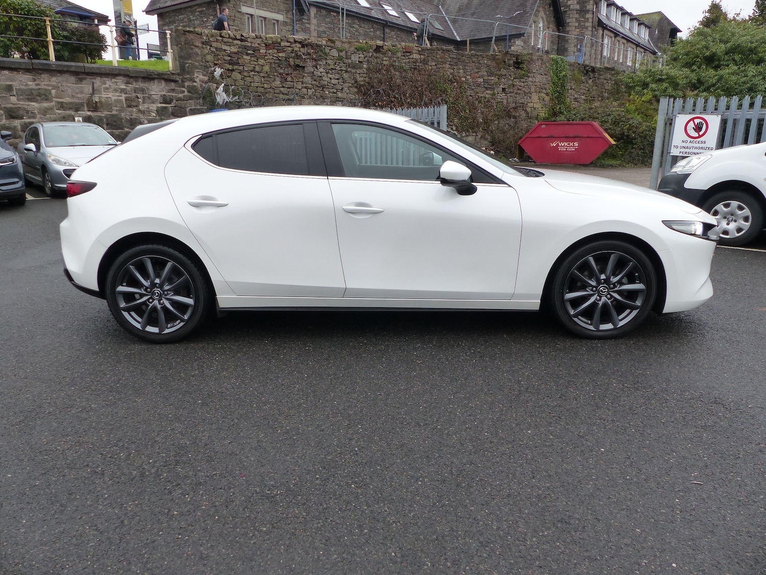 Used Mazda Mazda3 2019 for sale - 76069797: Photo 3
