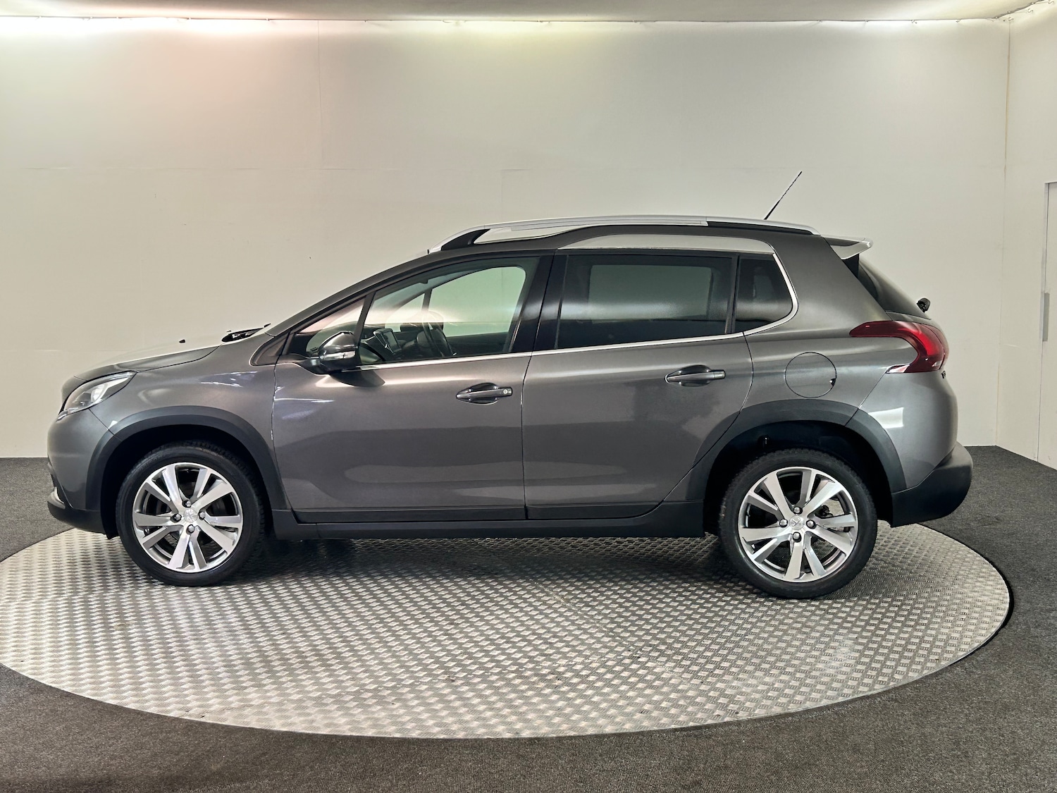Used Peugeot 2008 2019 for sale - 76421513: Photo 10