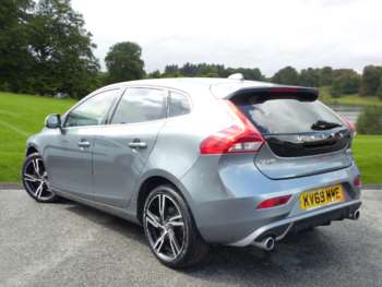 Used Volvo V40 2019 for sale - 75118809: Photo