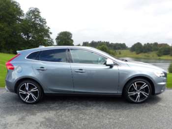 Used Volvo V40 2019 for sale - 75118809: Photo