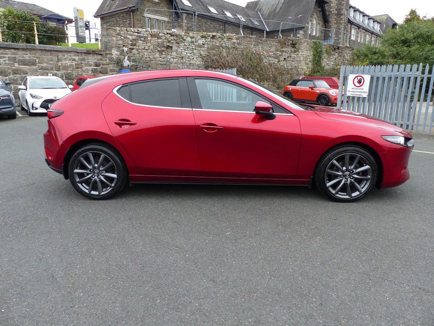 Used Mazda Mazda3 2019 for sale - 76115173: Photo 3