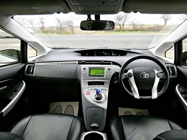 Used Toyota Prius 2014 for sale - 73815552: Photo 11
