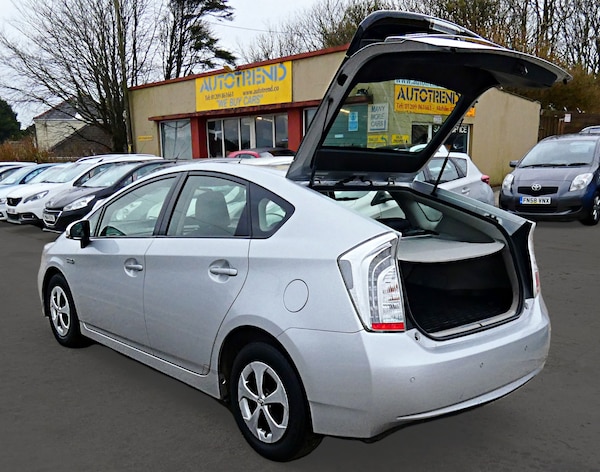 Used Toyota Prius 2014 for sale - 73815552: Photo 2