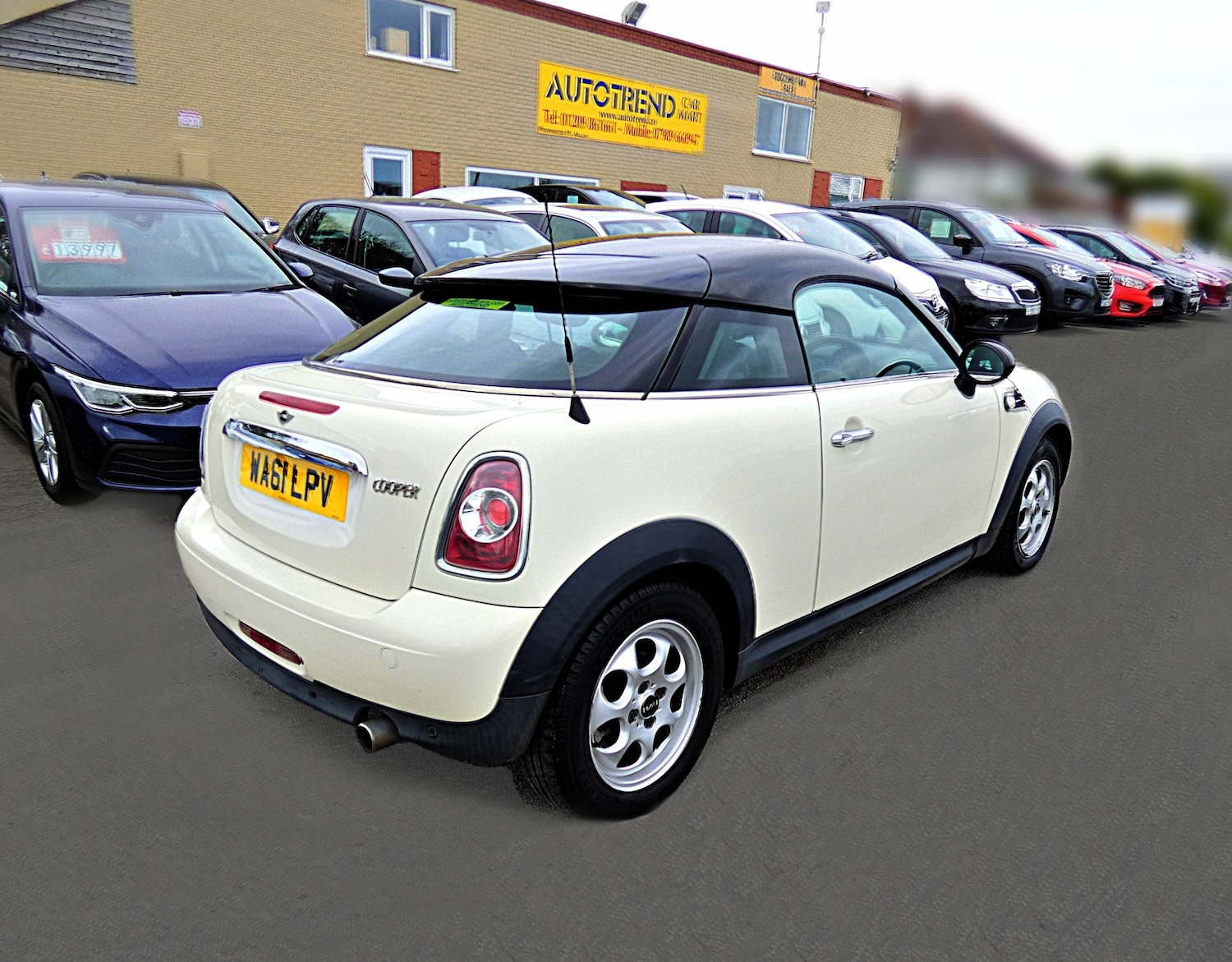 Used MINI Coupe 2011 for sale - 76343957: Photo 8