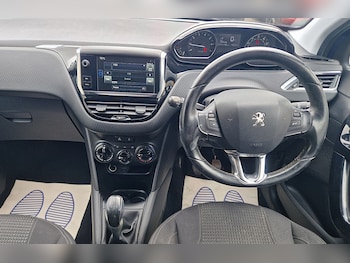 Used Peugeot 208 2016 for sale - 79137792: Photo