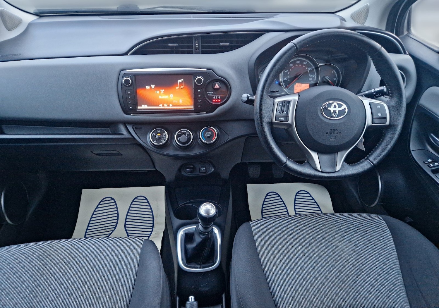 Used Toyota Yaris 2014 for sale - 76566714: Photo 4
