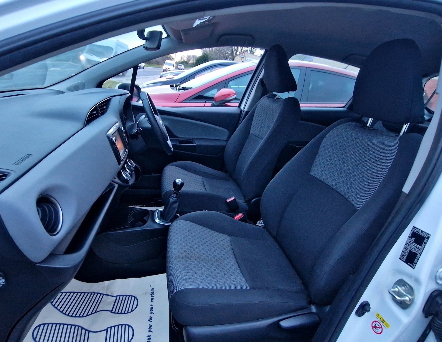 Used Toyota Yaris 2014 for sale - 76566714: Photo 8