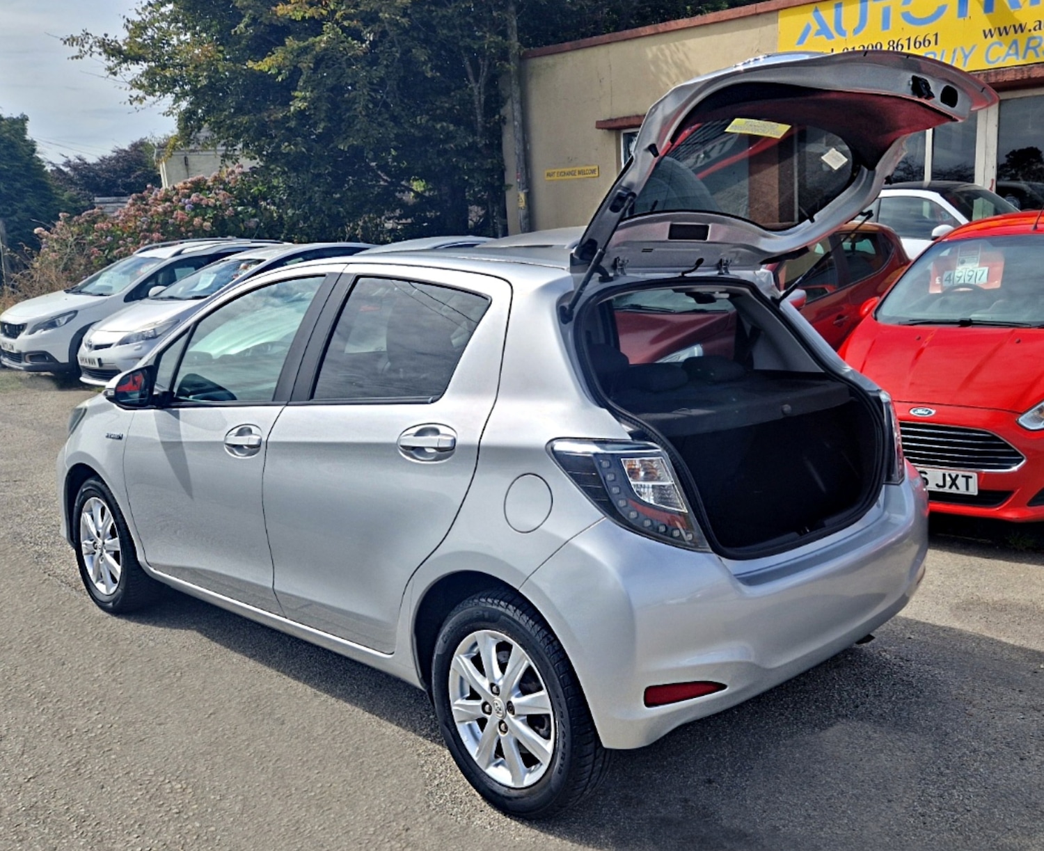 Used Toyota Yaris 2014 for sale - 76145807: Photo 13