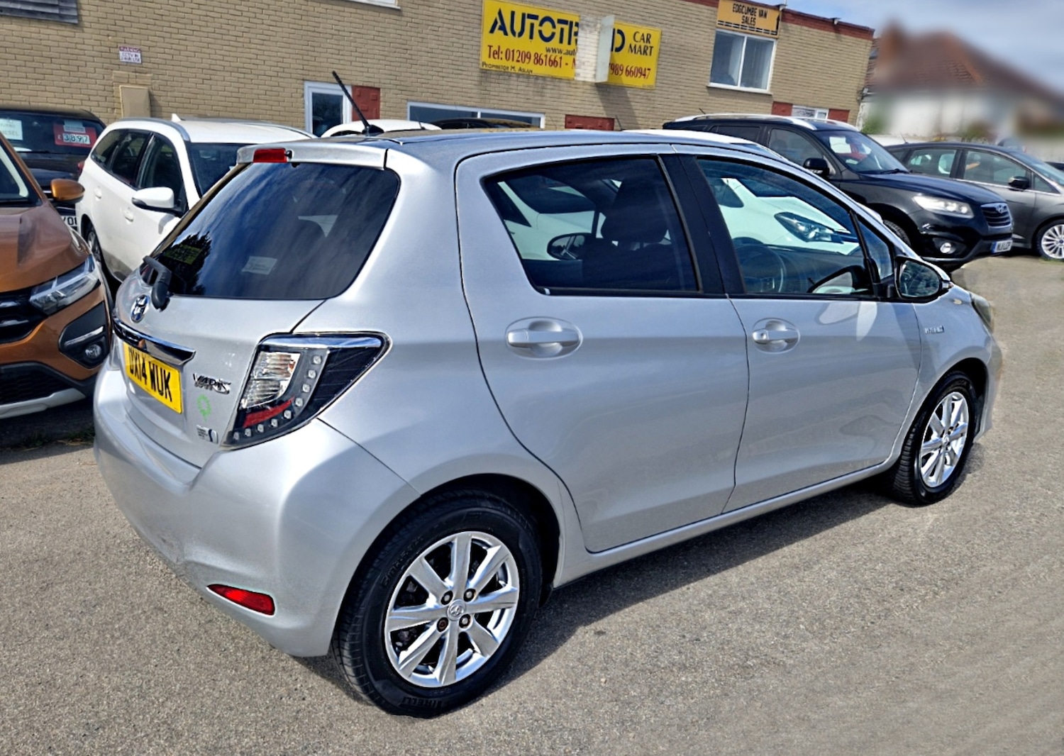 Used Toyota Yaris 2014 for sale - 76145807: Photo 3
