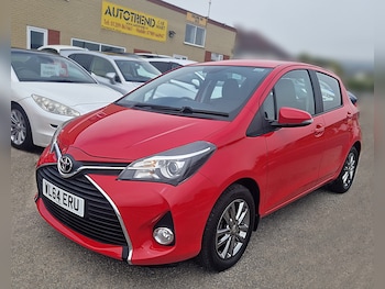Used Toyota Yaris 2015 for sale - 79137025: Photo