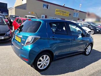 Used Toyota Yaris 2014 for sale - 79720267: Photo