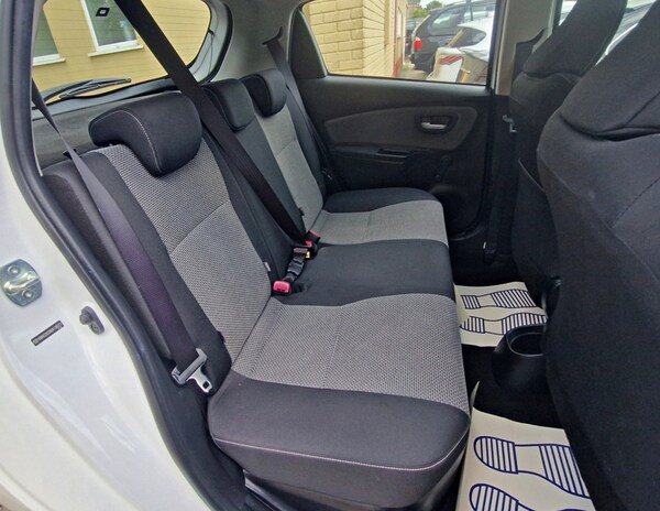 Used Toyota Yaris 2015 for sale - 75035044: Photo 21