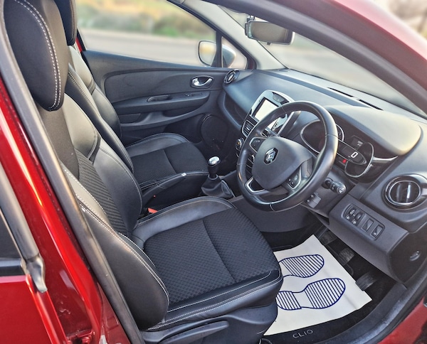 Used Renault Clio 2018 for sale - 69702929: Photo 23
