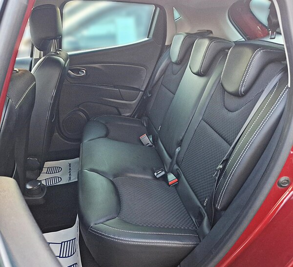 Used Renault Clio 2018 for sale - 69702929: Photo 29