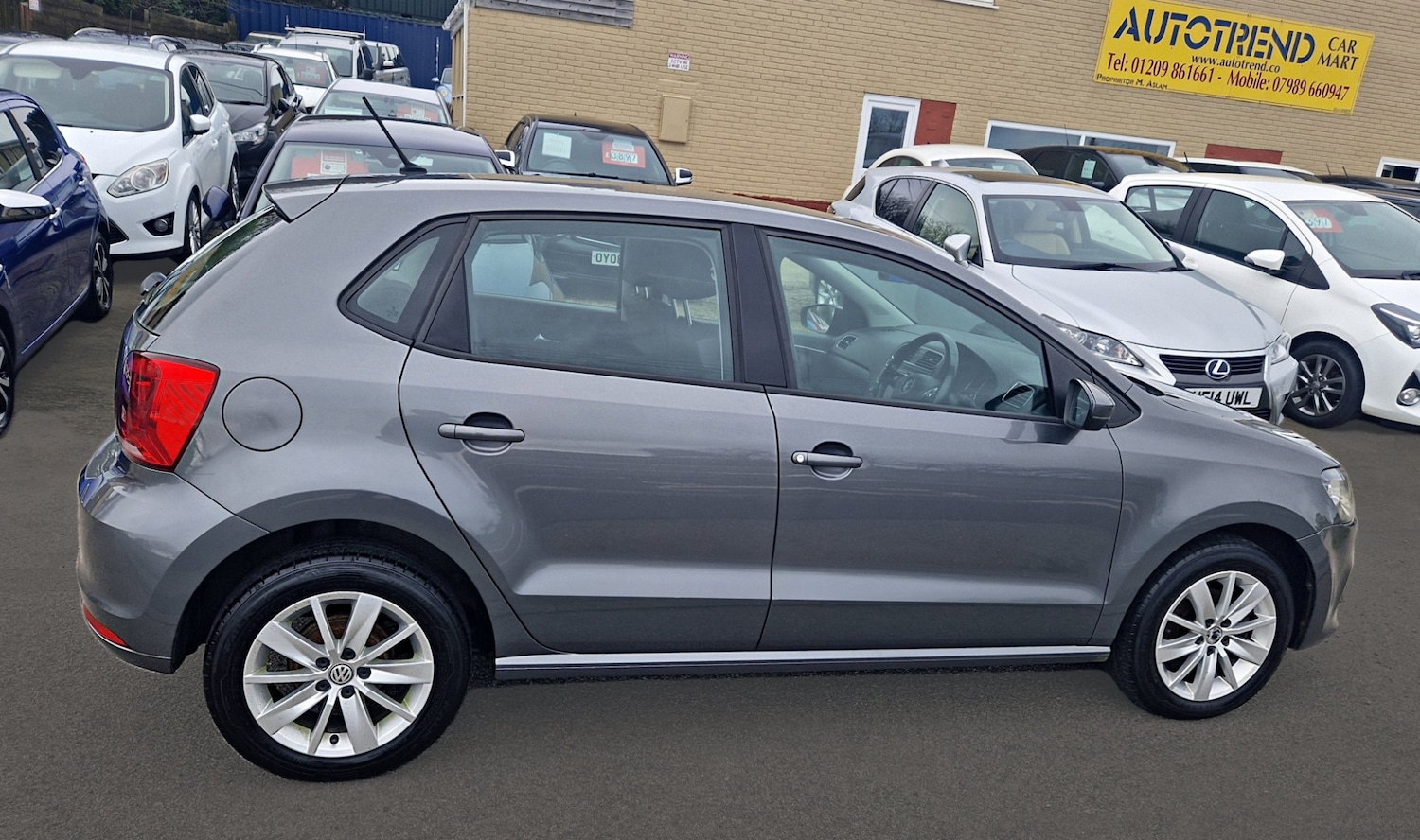 Used Volkswagen Polo 2015 for sale - 76555558: Photo 11