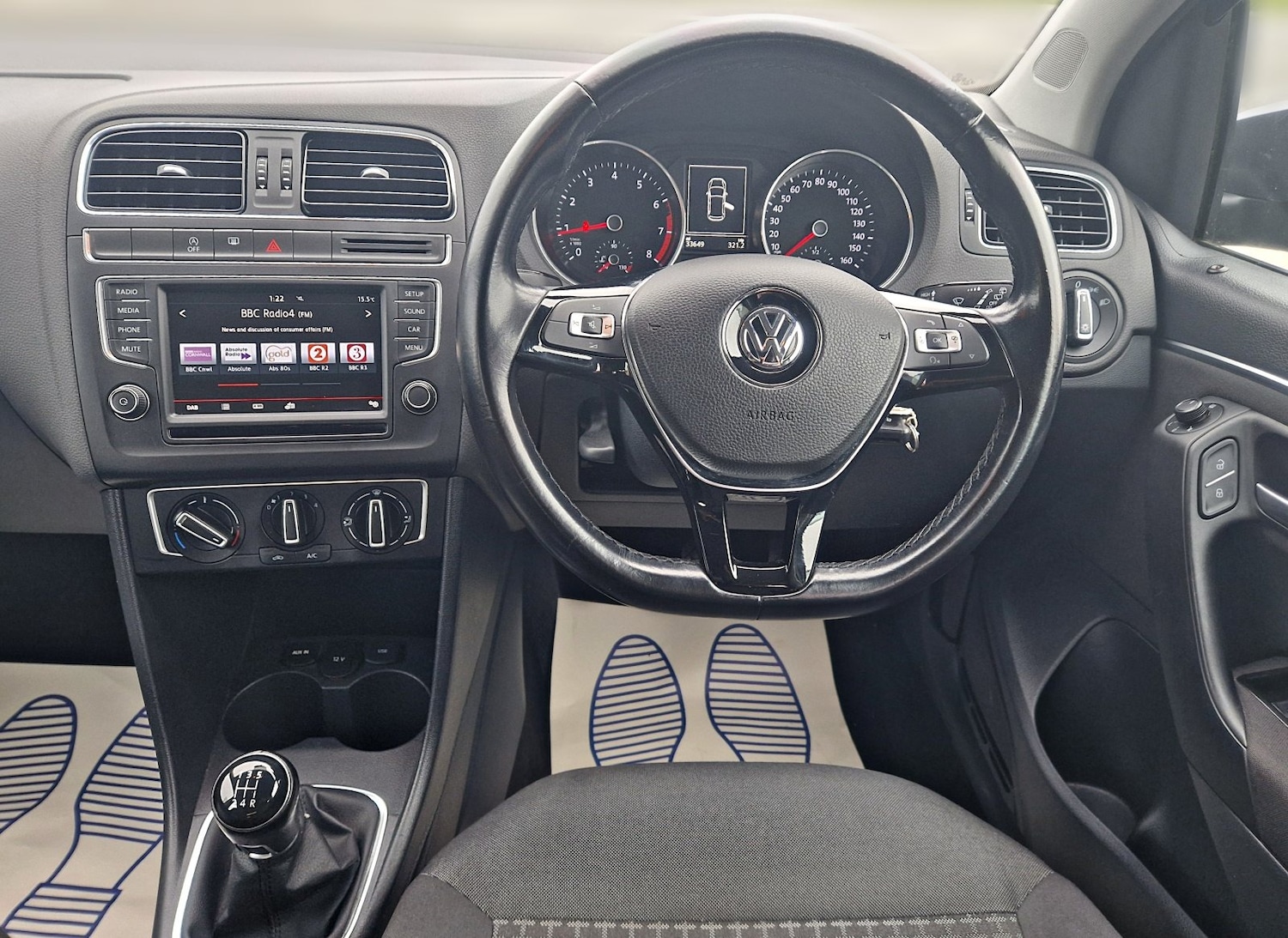 Used Volkswagen Polo 2015 for sale - 76555558: Photo 15