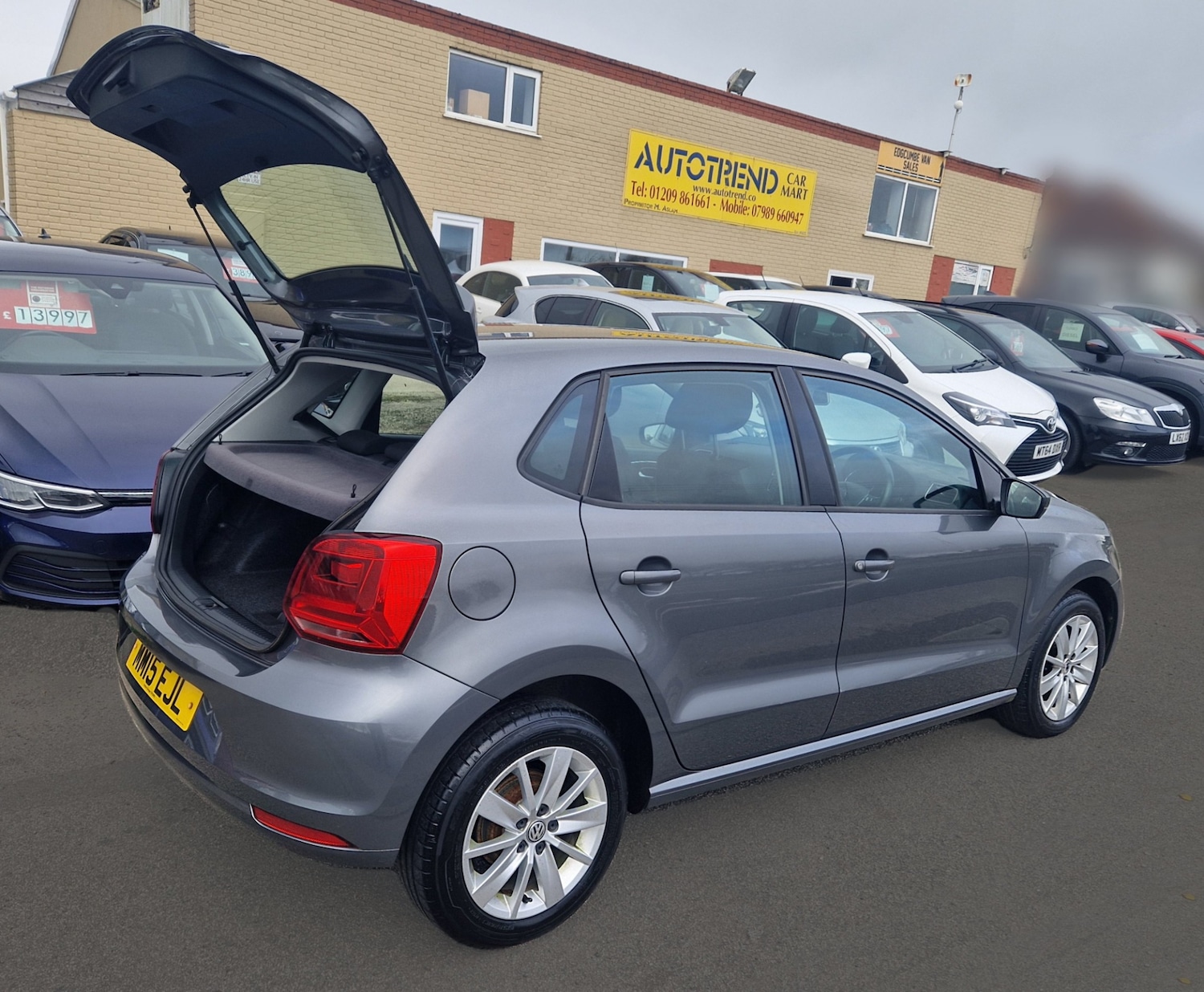 Used Volkswagen Polo 2015 for sale - 76555558: Photo 9