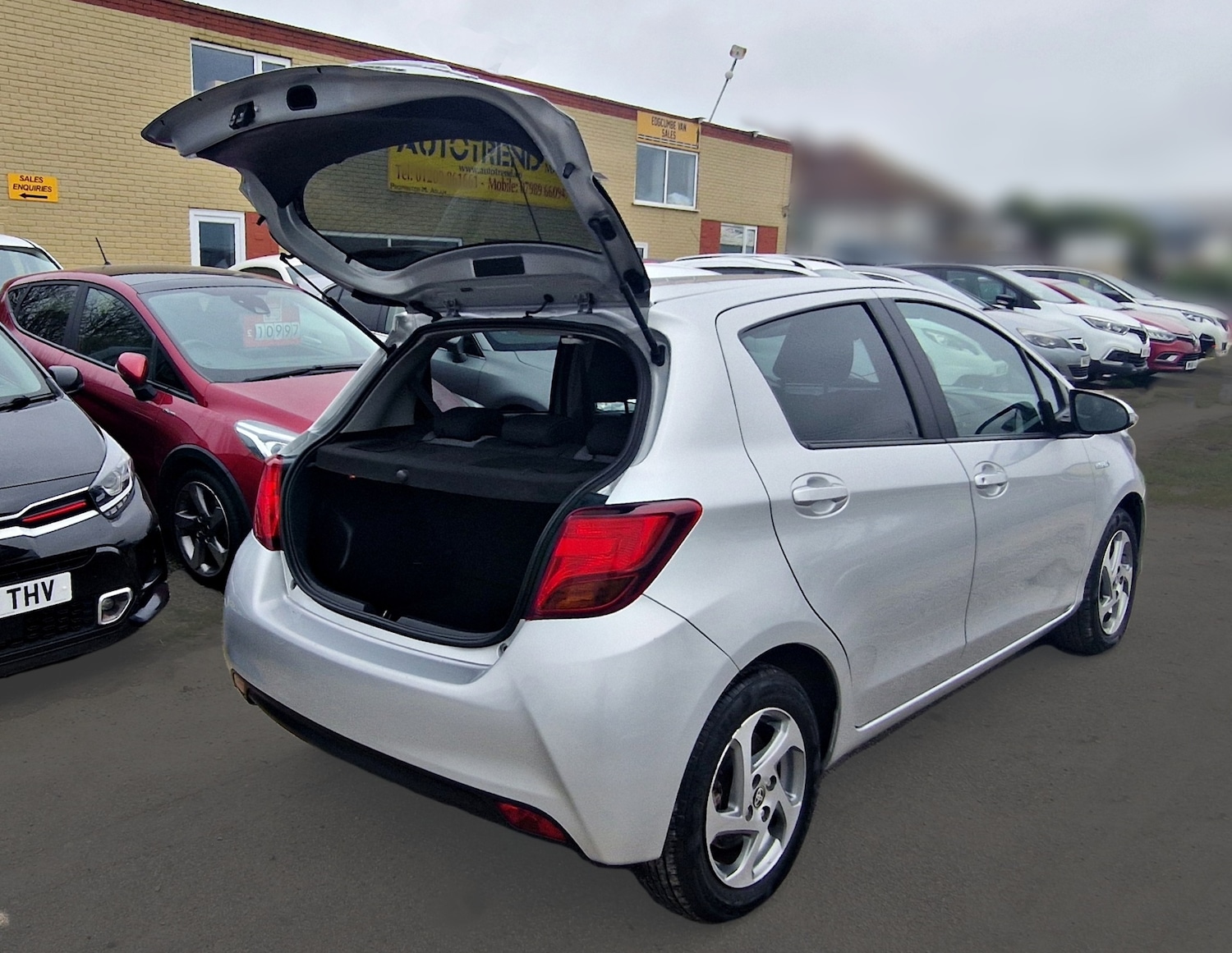 Used Toyota Yaris 2017 for sale - 78081331: Photo 12