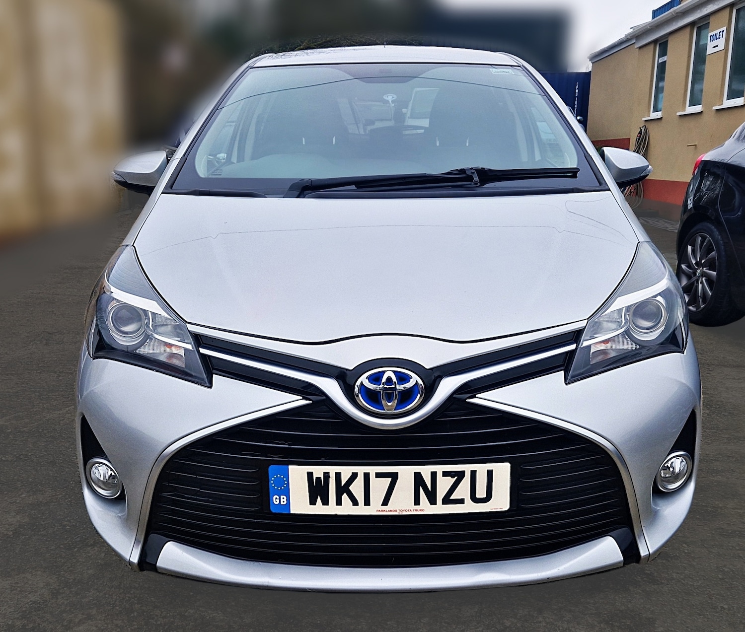 Used Toyota Yaris 2017 for sale - 78081331: Photo 2