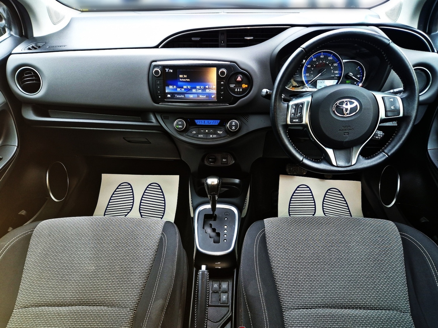 Used Toyota Yaris 2017 for sale - 78081331: Photo 25