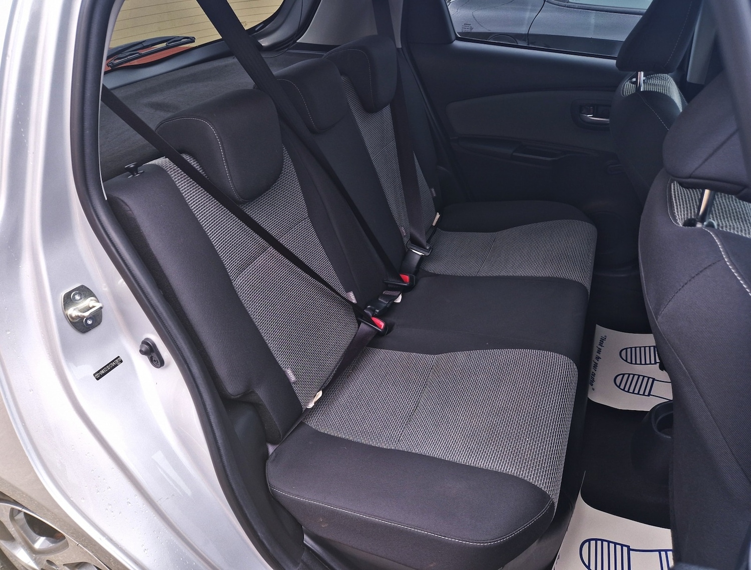 Used Toyota Yaris 2017 for sale - 78081331: Photo 30