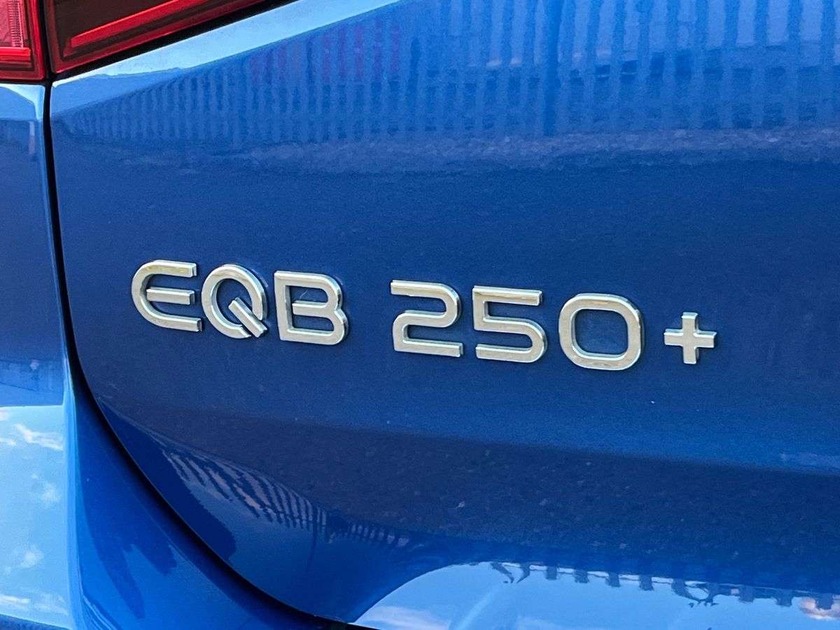 Used Mercedes-Benz EQB 2025 for sale - 78193537: Photo 35