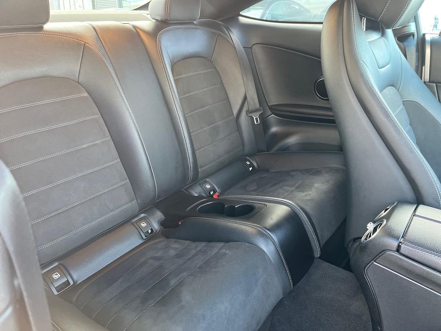Used Mercedes-Benz C Class 2019 for sale - 76342972: Photo 16