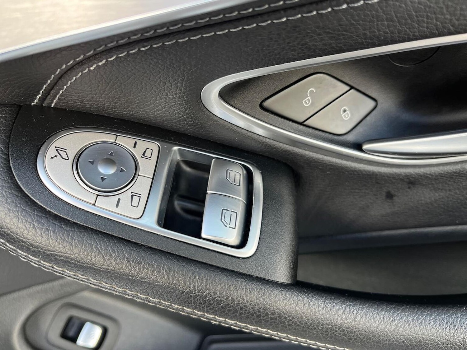 Used Mercedes-Benz C Class 2019 for sale - 76342972: Photo 21