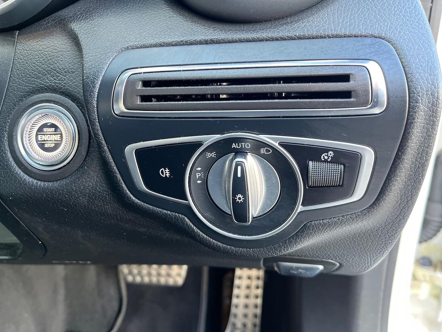 Used Mercedes-Benz C Class 2019 for sale - 76342972: Photo 22