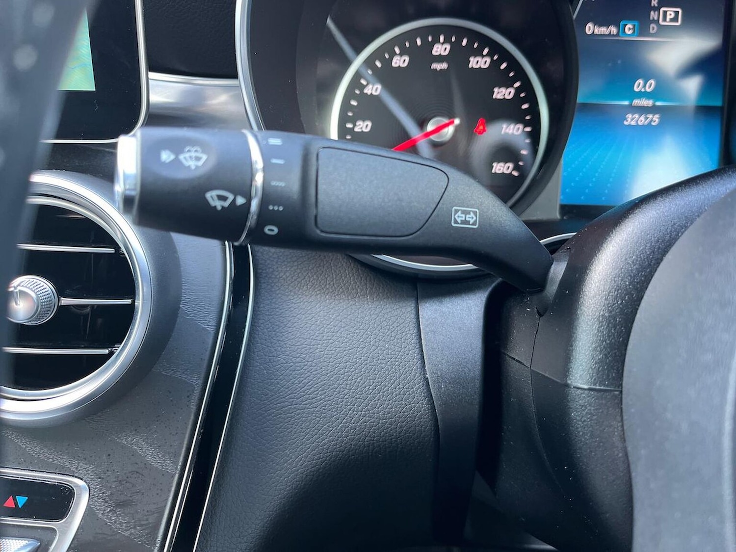 Used Mercedes-Benz C Class 2019 for sale - 76342972: Photo 28