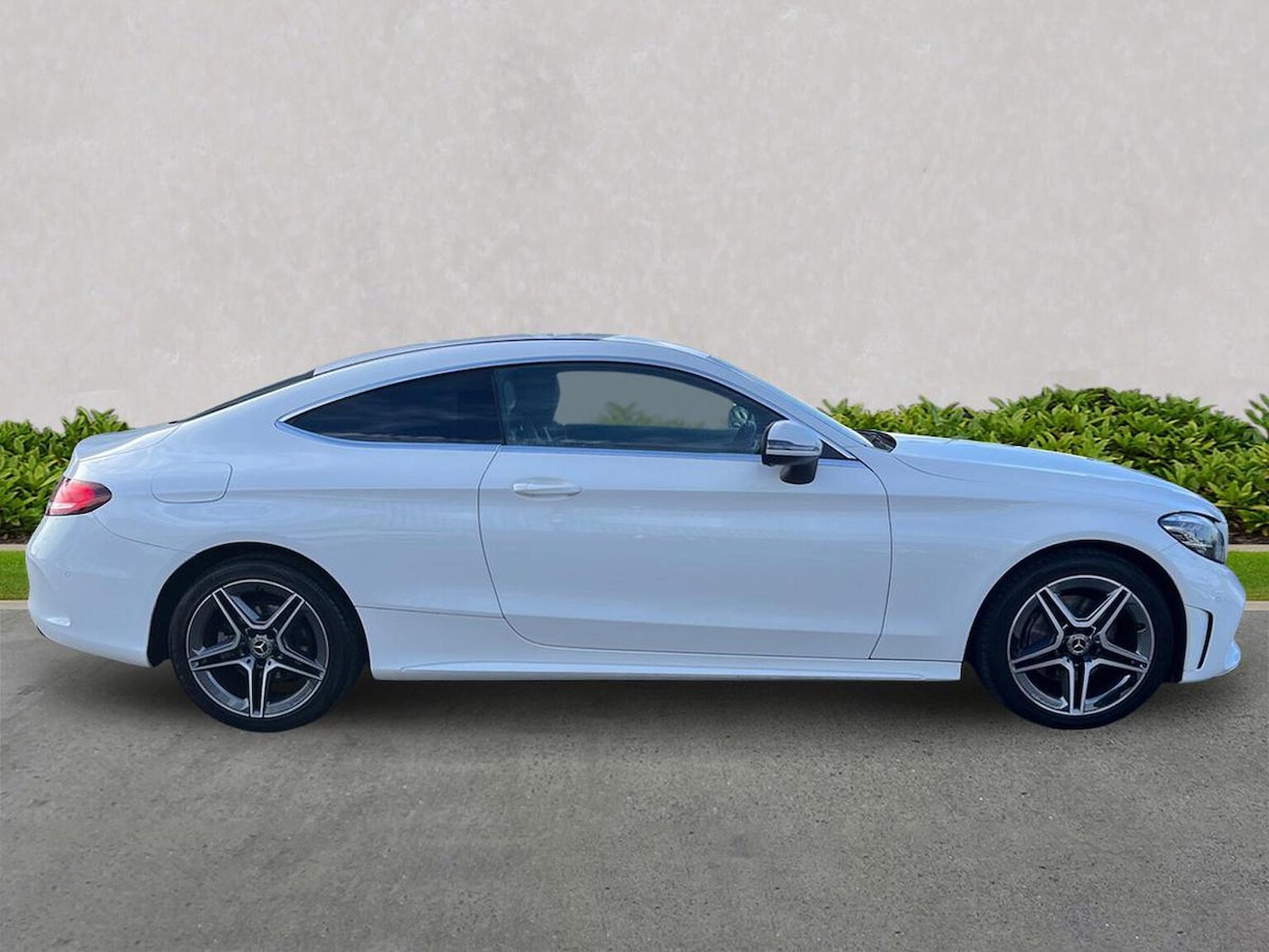 Used Mercedes-Benz C Class 2019 for sale - 76342972: Photo 3