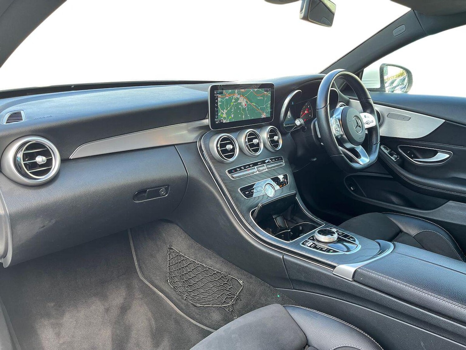 Used Mercedes-Benz C Class 2019 for sale - 76342972: Photo 7