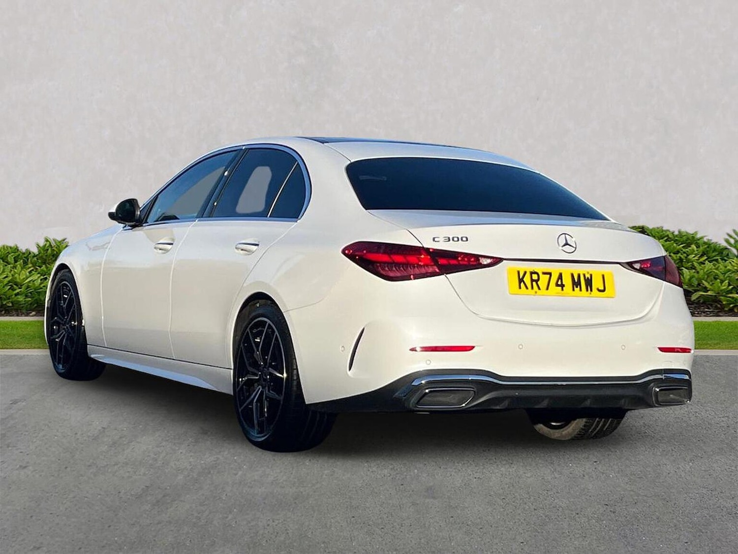 Used Mercedes-Benz C Class 2024 for sale - 76763504: Photo 2