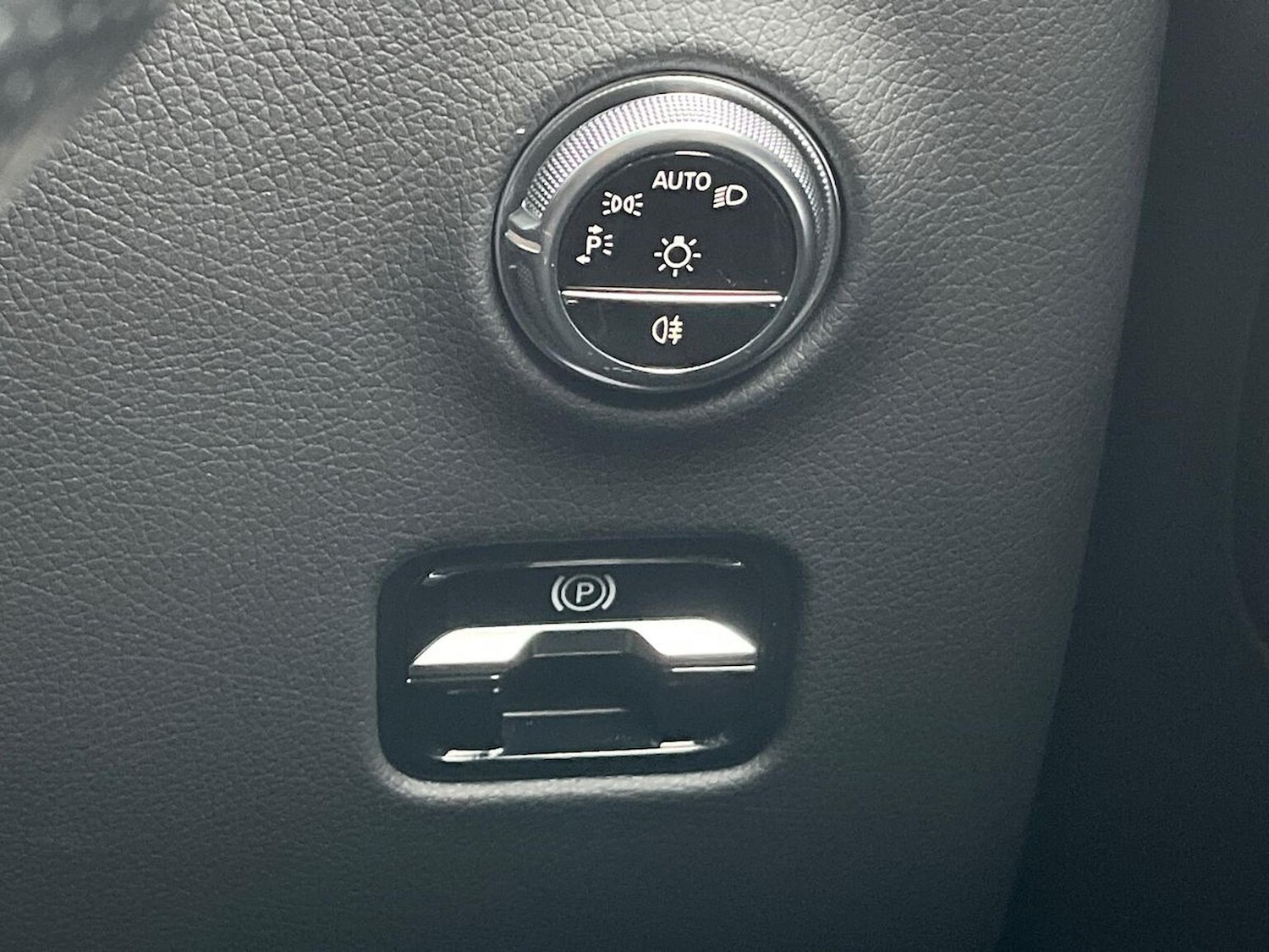 Used Mercedes-Benz GLC 2024 for sale - 76506138: Photo 22