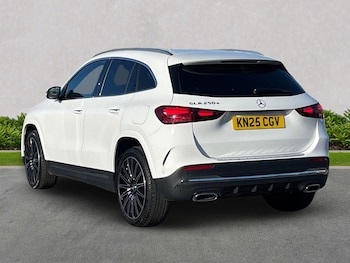 Used Mercedes-Benz GLA 2025 for sale - 76577213: Photo