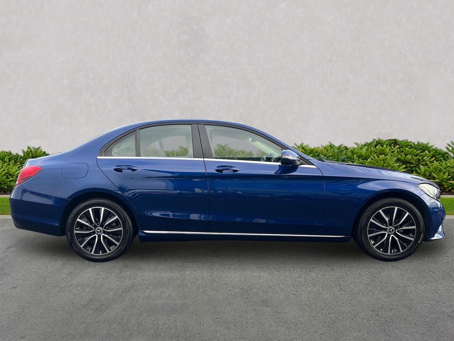 Used Mercedes-Benz C Class 2019 for sale - 76911211: Photo 3