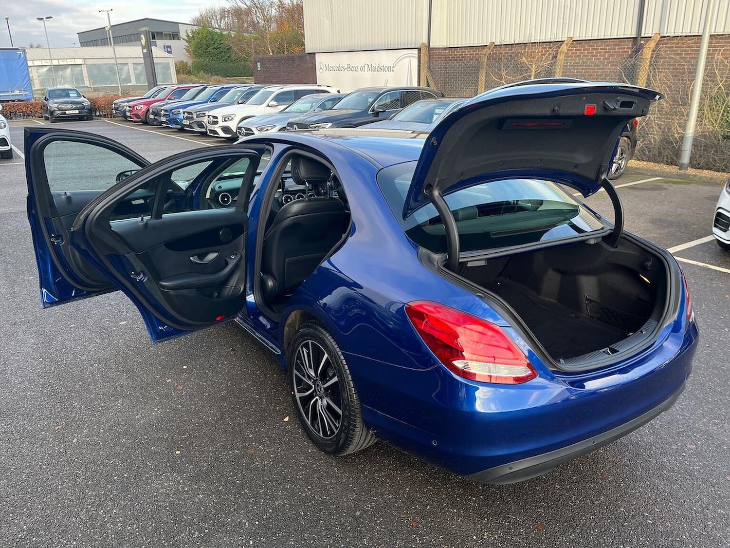 Used Mercedes-Benz C Class 2019 for sale - 76911211: Photo 40