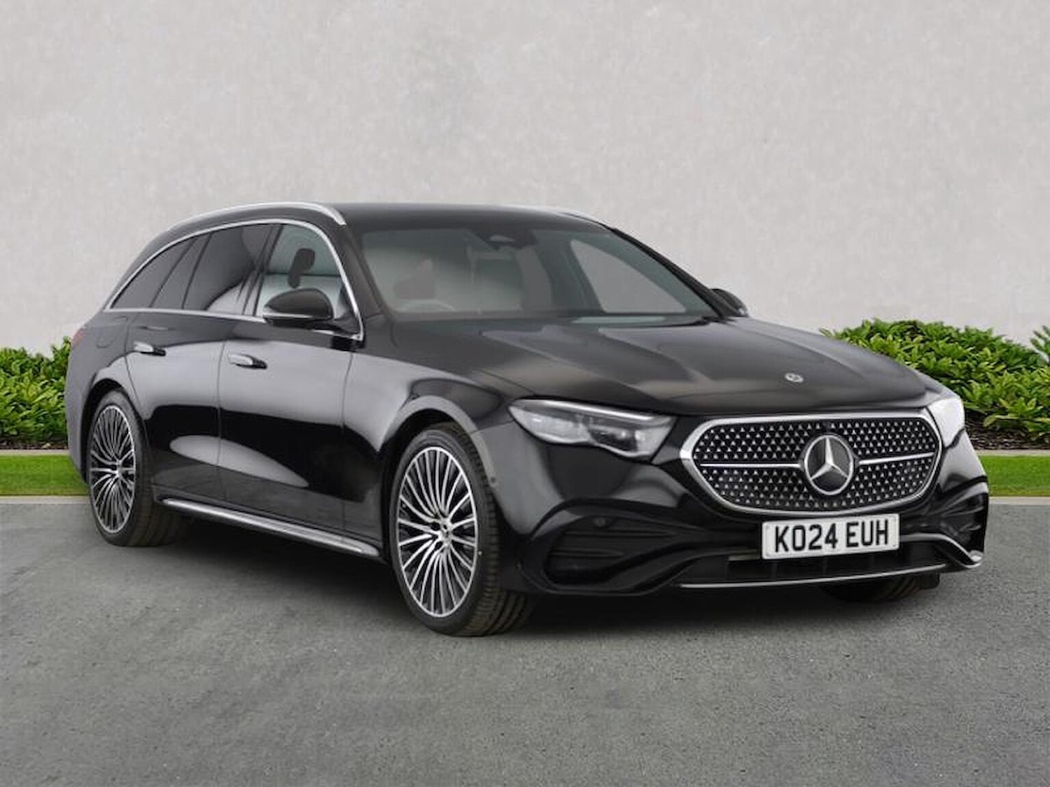 Used Mercedes-Benz E Class 2024 for sale - 76577211: Photo 1