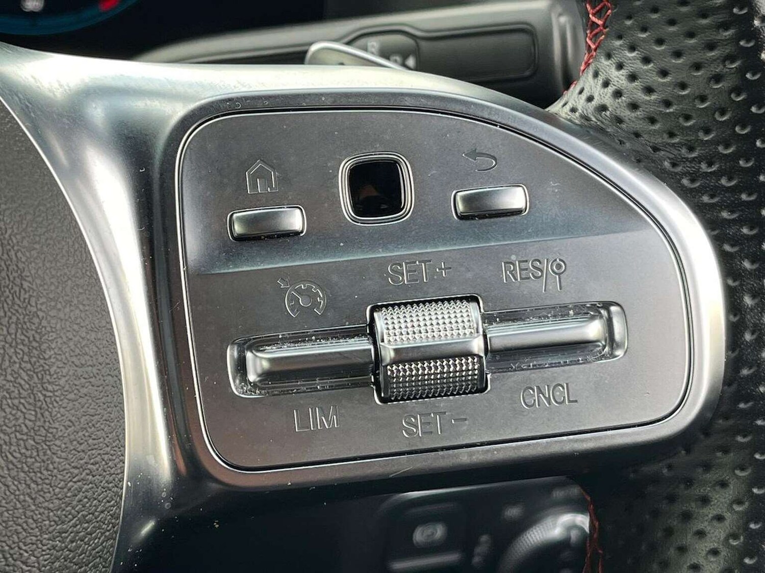 Used Mercedes-Benz GLA 2023 for sale - 77568704: Photo 27