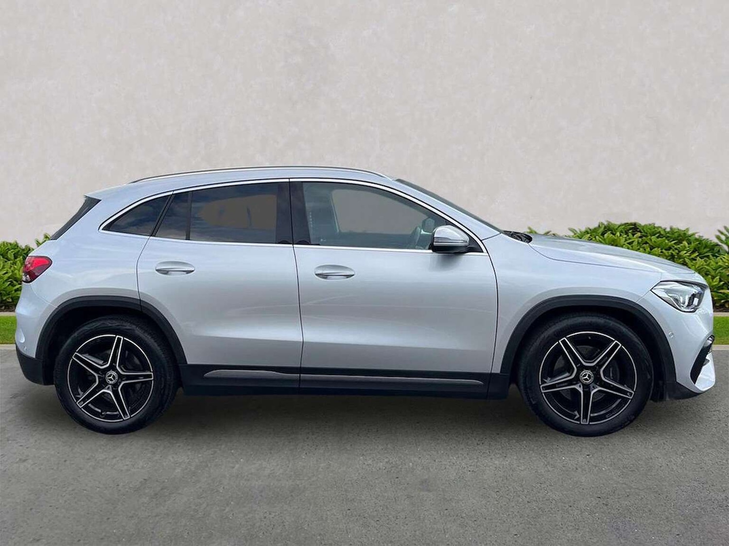 Used Mercedes-Benz GLA 2023 for sale - 77568704: Photo 3
