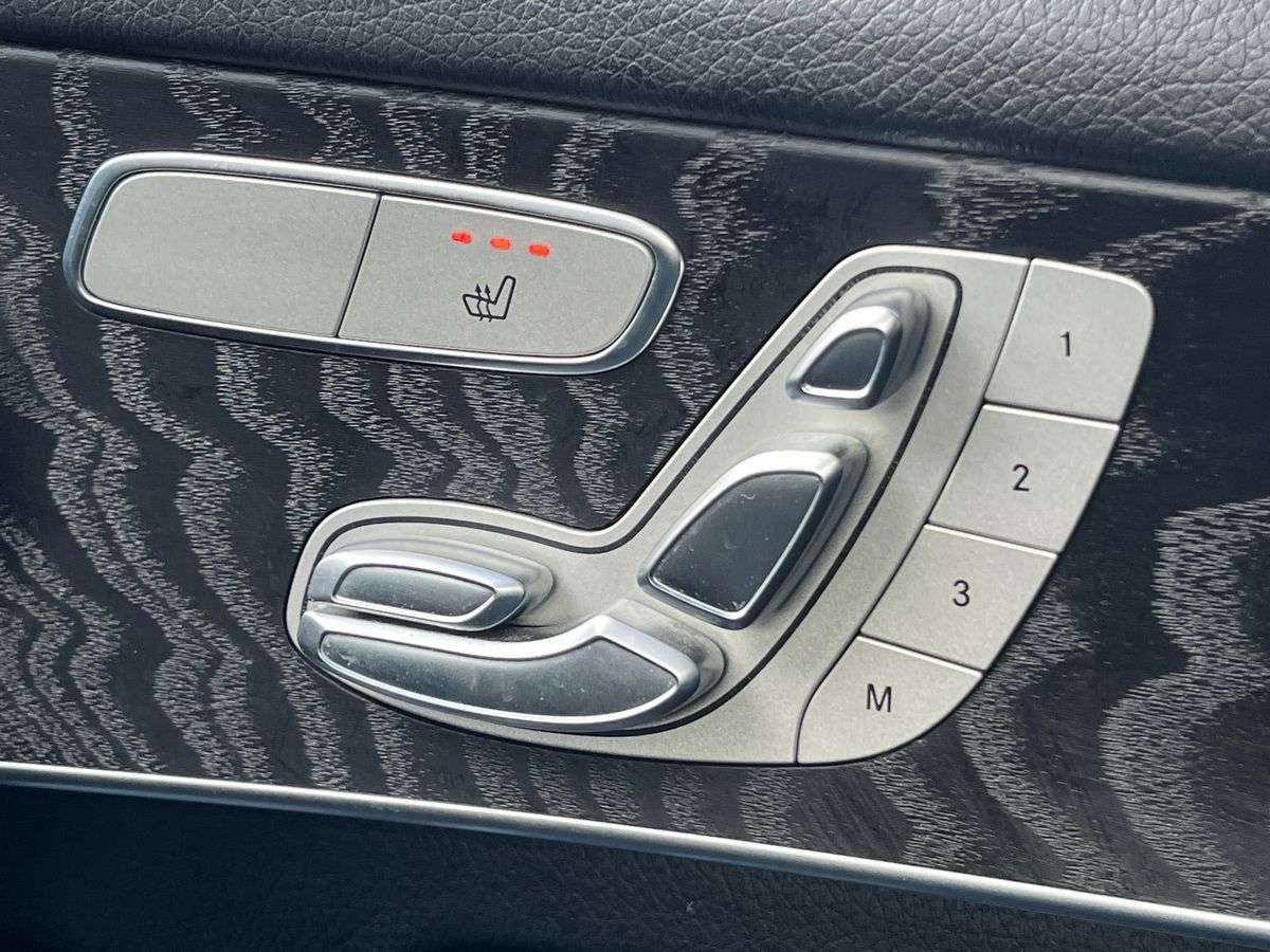 Used Mercedes-Benz GLC 2019 for sale - 78191700: Photo 30