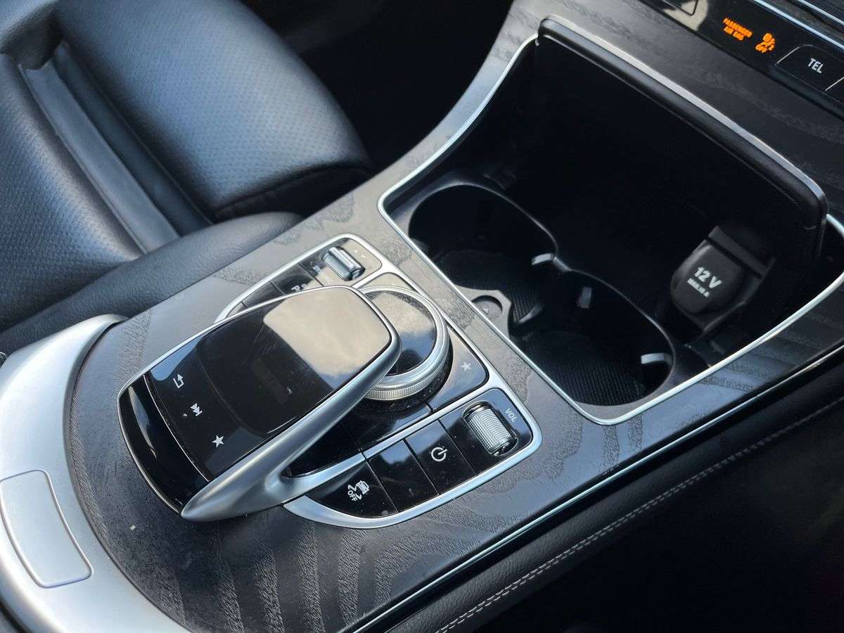 Used Mercedes-Benz GLC 2019 for sale - 78191700: Photo 32